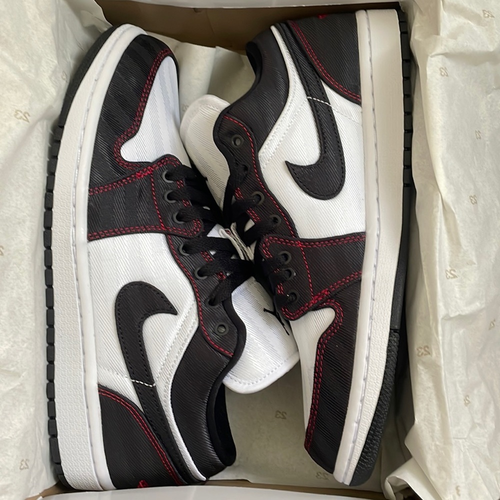 Air Jordan One Lows